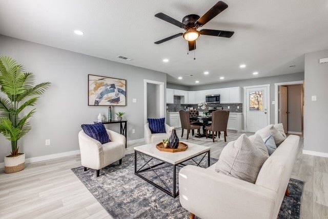 7121 Toland Street, Dallas, TX 75227