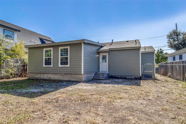 7121 Toland Street, Dallas, TX 75227