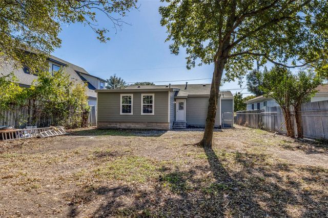 7121 Toland Street, Dallas, TX 75227