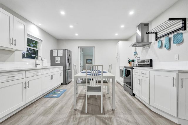 1947 Holman Drive, North Palm Beach, FL 33408