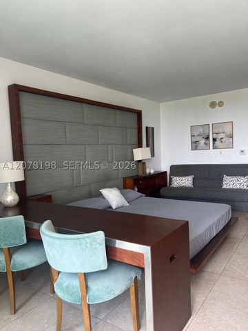 50 Biscayne Blvd 606, Miami, FL 33132