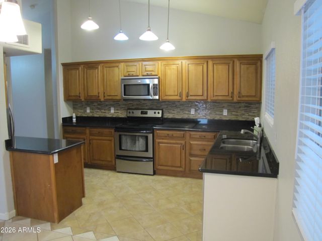 261 W VERANO Place, Gilbert, AZ 85233