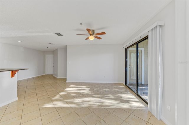 4045 CROCKERS LAKE BOULEVARD 2215, Sarasota, FL 34238