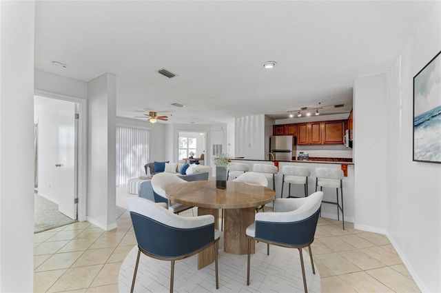 4045 CROCKERS LAKE BOULEVARD 2215, Sarasota, FL 34238