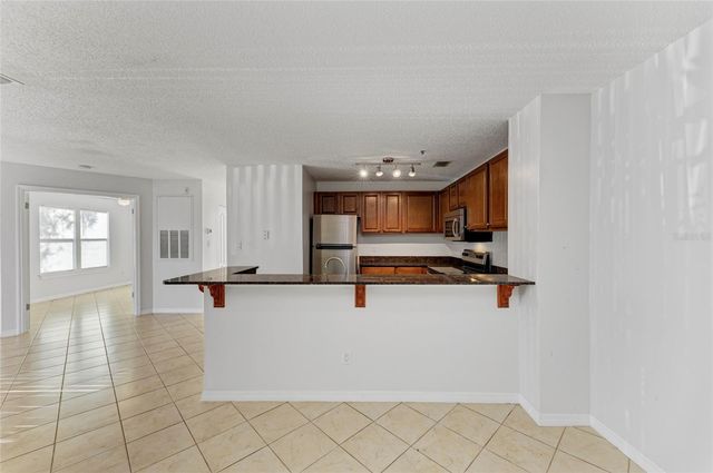 4045 CROCKERS LAKE BOULEVARD 2215, Sarasota, FL 34238