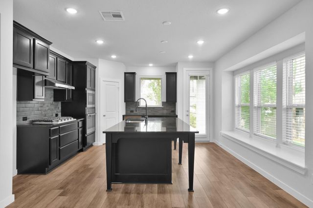109 Morning Nook Court, Montgomery, TX 77316