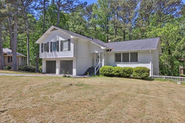 557 Rue Montaigne, Stone Mountain, GA 30083