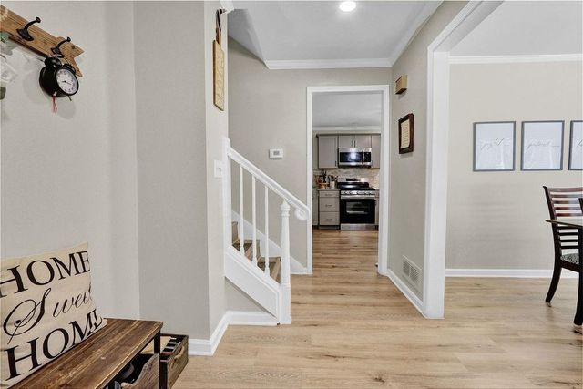 557 Rue Montaigne, Stone Mountain, GA 30083