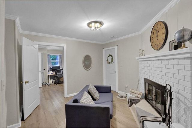 557 Rue Montaigne, Stone Mountain, GA 30083