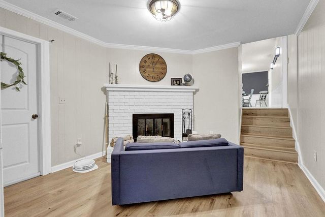 557 Rue Montaigne, Stone Mountain, GA 30083