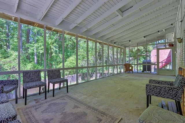 557 Rue Montaigne, Stone Mountain, GA 30083