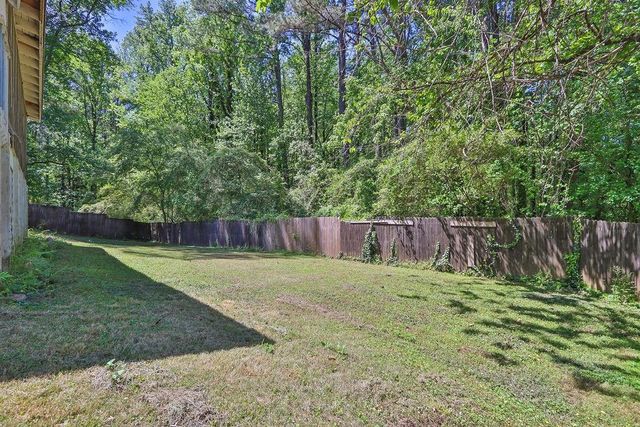 557 Rue Montaigne, Stone Mountain, GA 30083