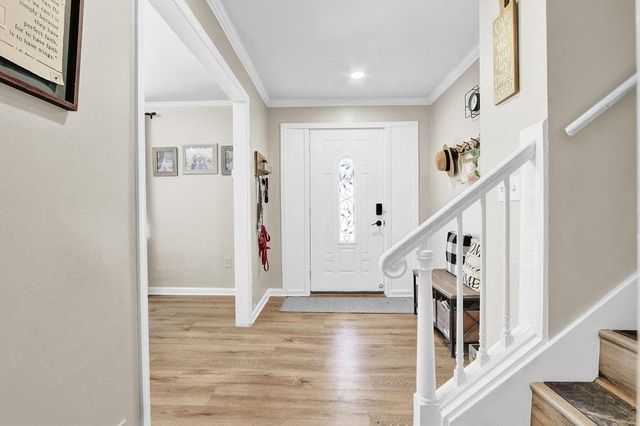 557 Rue Montaigne, Stone Mountain, GA 30083