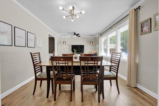 557 Rue Montaigne, Stone Mountain, GA 30083