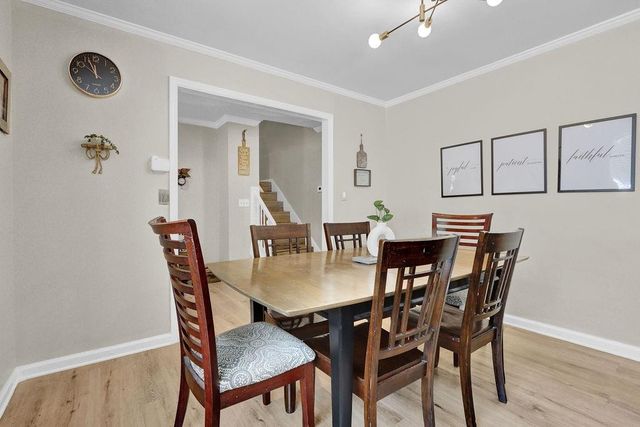 557 Rue Montaigne, Stone Mountain, GA 30083