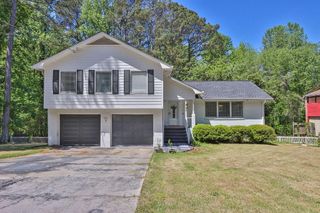 557 Rue Montaigne, Stone Mountain, GA 30083