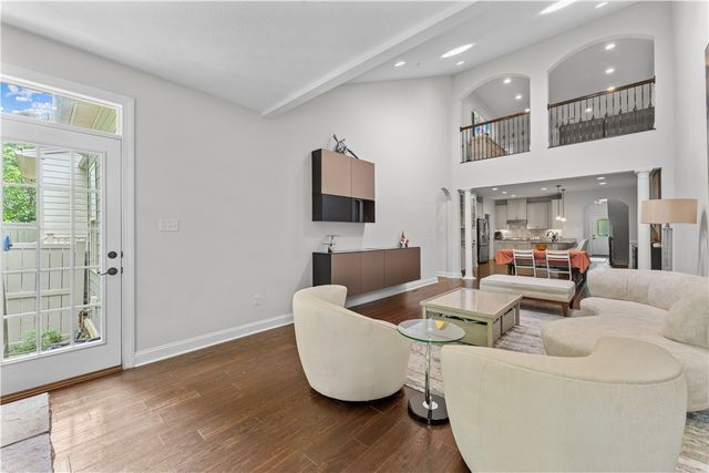 433 Fairmont Dr, Marshall, PA 15090