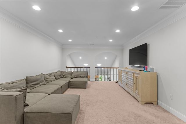 433 Fairmont Dr, Marshall, PA 15090