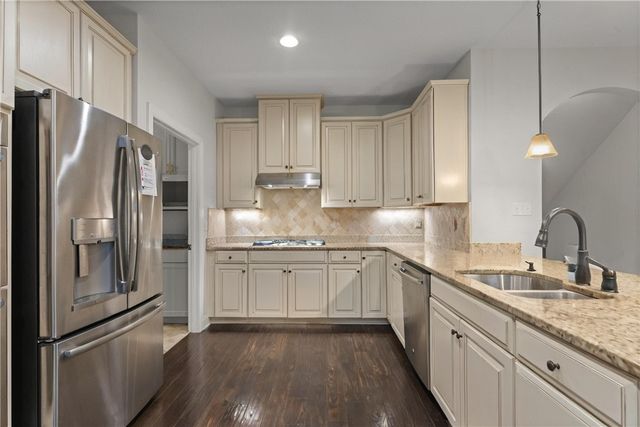 433 Fairmont Dr, Marshall, PA 15090
