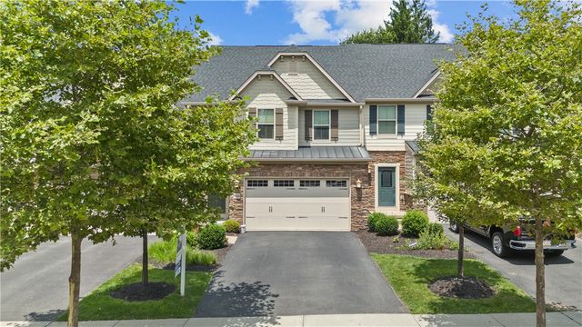 433 Fairmont Dr, Marshall, PA 15090