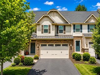 433 Fairmont Dr, Marshall, PA 15090