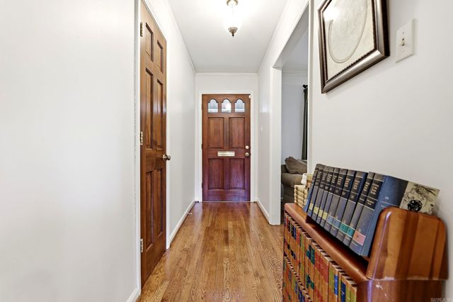 30 Foxhunt Trail, Little Rock, AR 72227