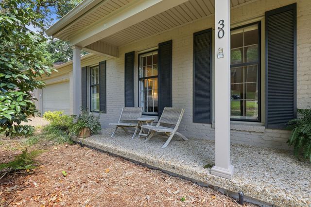 30 Foxhunt Trail, Little Rock, AR 72227