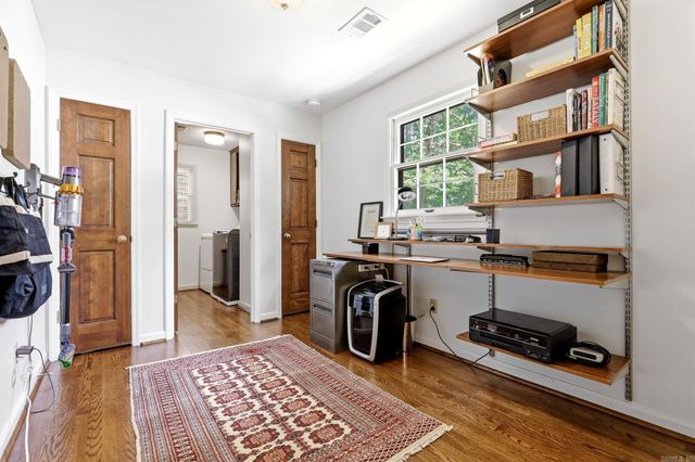 30 Foxhunt Trail, Little Rock, AR 72227