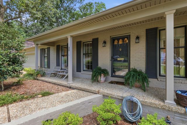 30 Foxhunt Trail, Little Rock, AR 72227