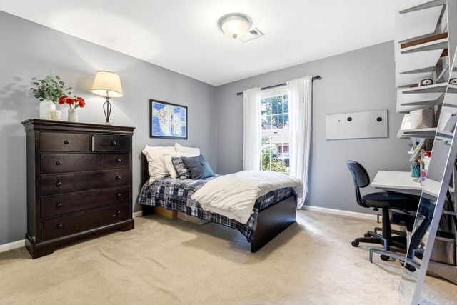 30 Foxhunt Trail, Little Rock, AR 72227