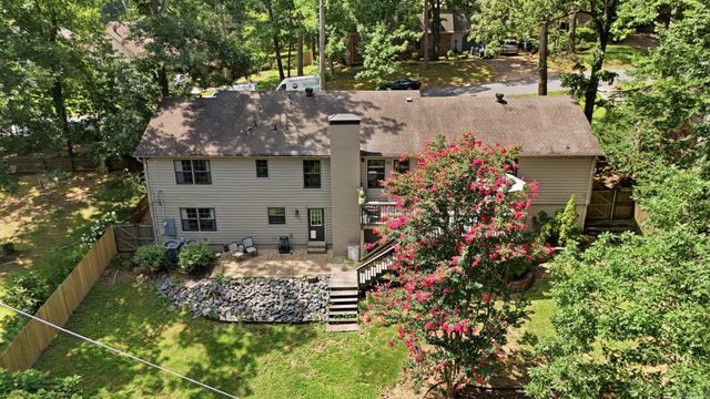 30 Foxhunt Trail, Little Rock, AR 72227