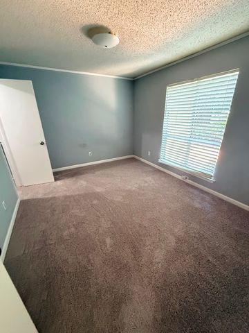 4845 Cedar Springs Road 174, Dallas, TX 75219