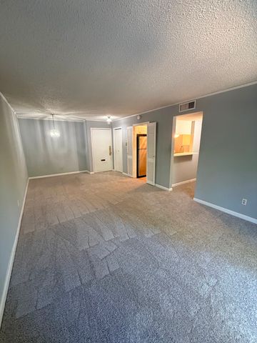 4845 Cedar Springs Road 174, Dallas, TX 75219