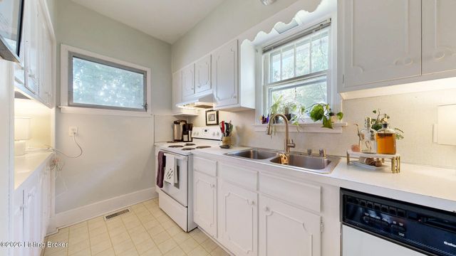 170 McCready Ave, Louisville, KY 40206