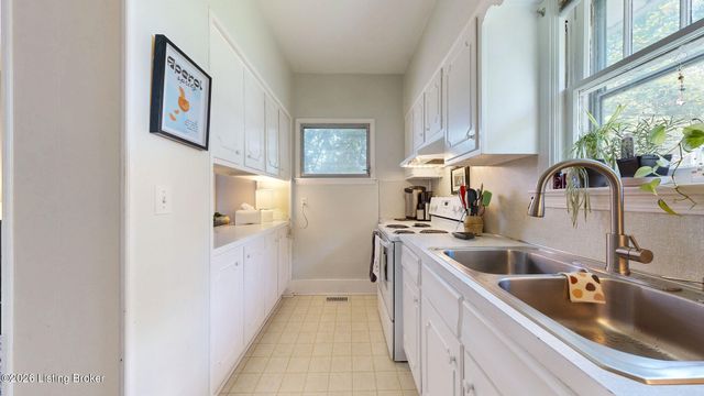 170 McCready Ave, Louisville, KY 40206