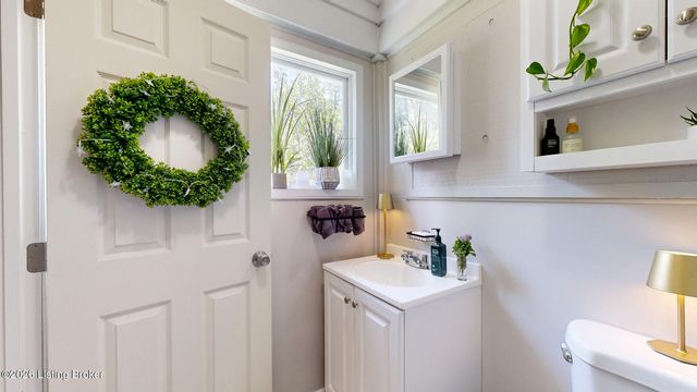 170 McCready Ave, Louisville, KY 40206