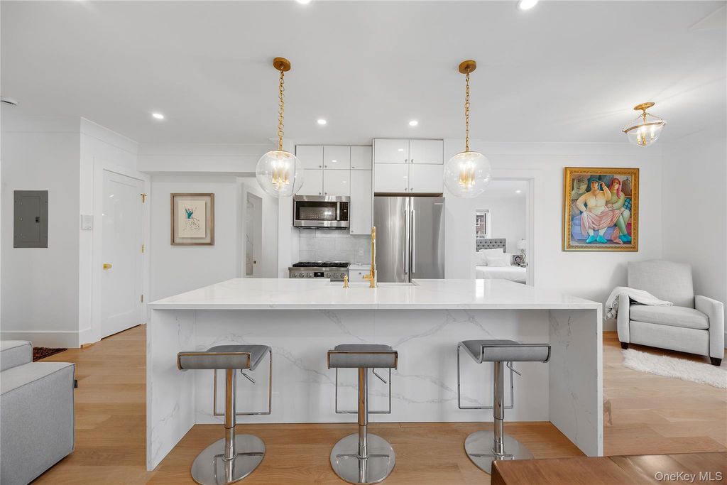 8 Midland Gardens 3i, Bronxville, NY 10708 — photo 4