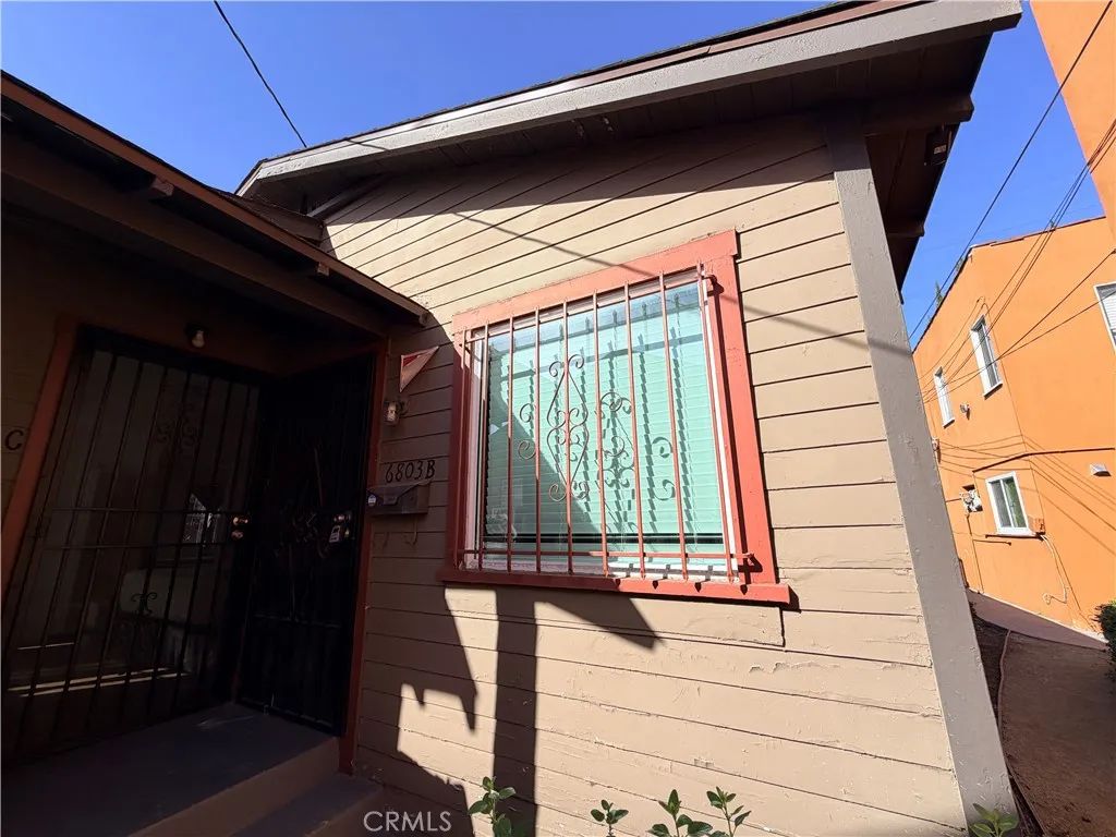 6803 Middleton Street B, Huntington Park, CA 90255