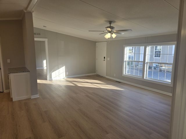 223 E Park Ave, Gallatin, TN 37066