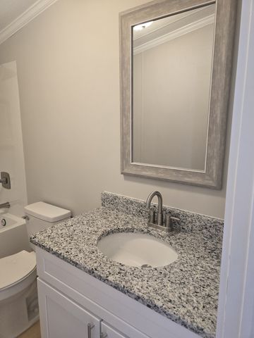 223 E Park Ave, Gallatin, TN 37066