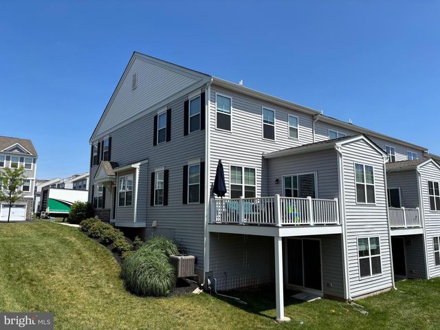 104 LARRABEE WAY, Royersford, PA 19468