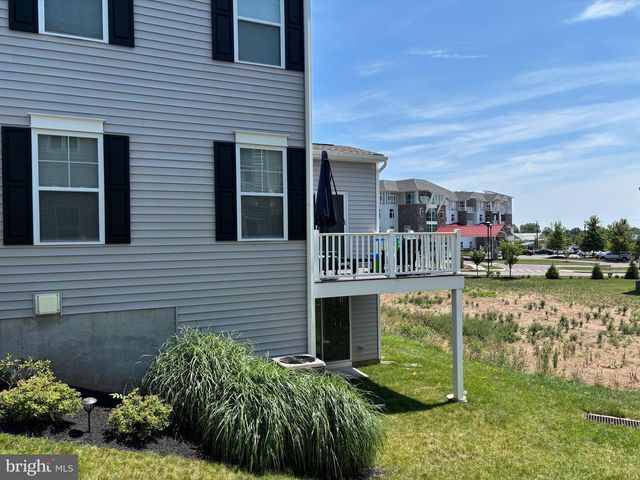 104 LARRABEE WAY, Royersford, PA 19468