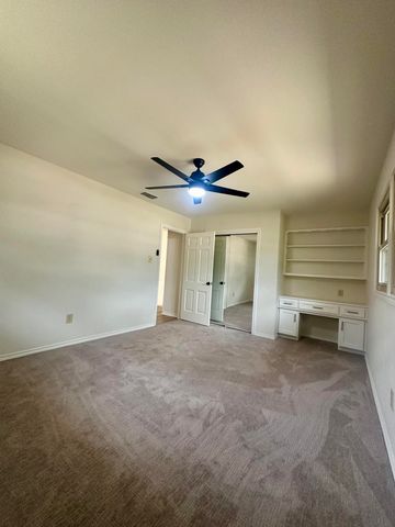 6002 Norfolk Avenue, Lubbock, TX 79413