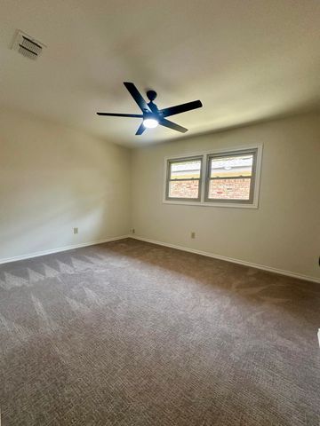 6002 Norfolk Avenue, Lubbock, TX 79413