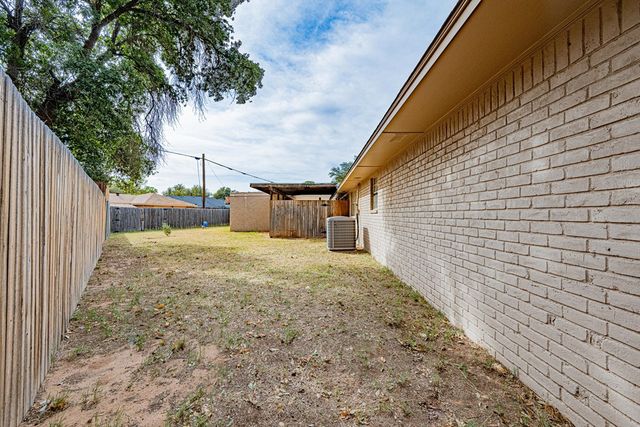 2333 Siesta Lane, Midland, TX 79705