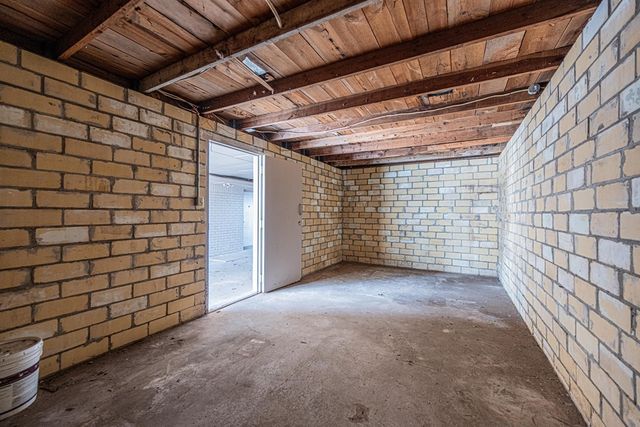 2333 Siesta Lane, Midland, TX 79705