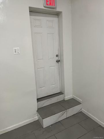 102-51 Jamaica Avenue, Richmond Hill, NY 11418