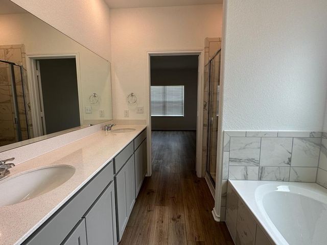 220 river rise RD, Kyle, TX 78640