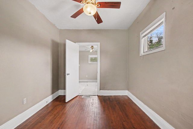1137 W 25th Avenue, Gary, IN 46407