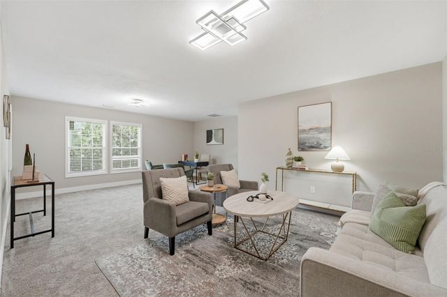 15 E LAUREL STREET, Apopka, FL 32703